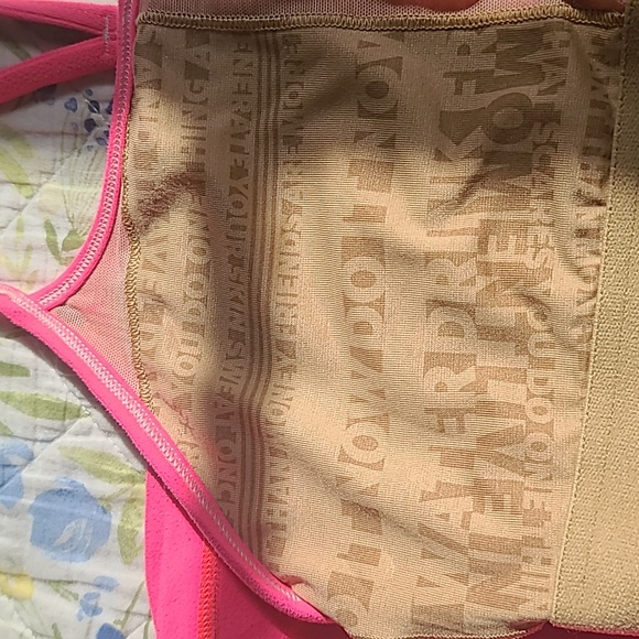 Top - Picture 5 of 6